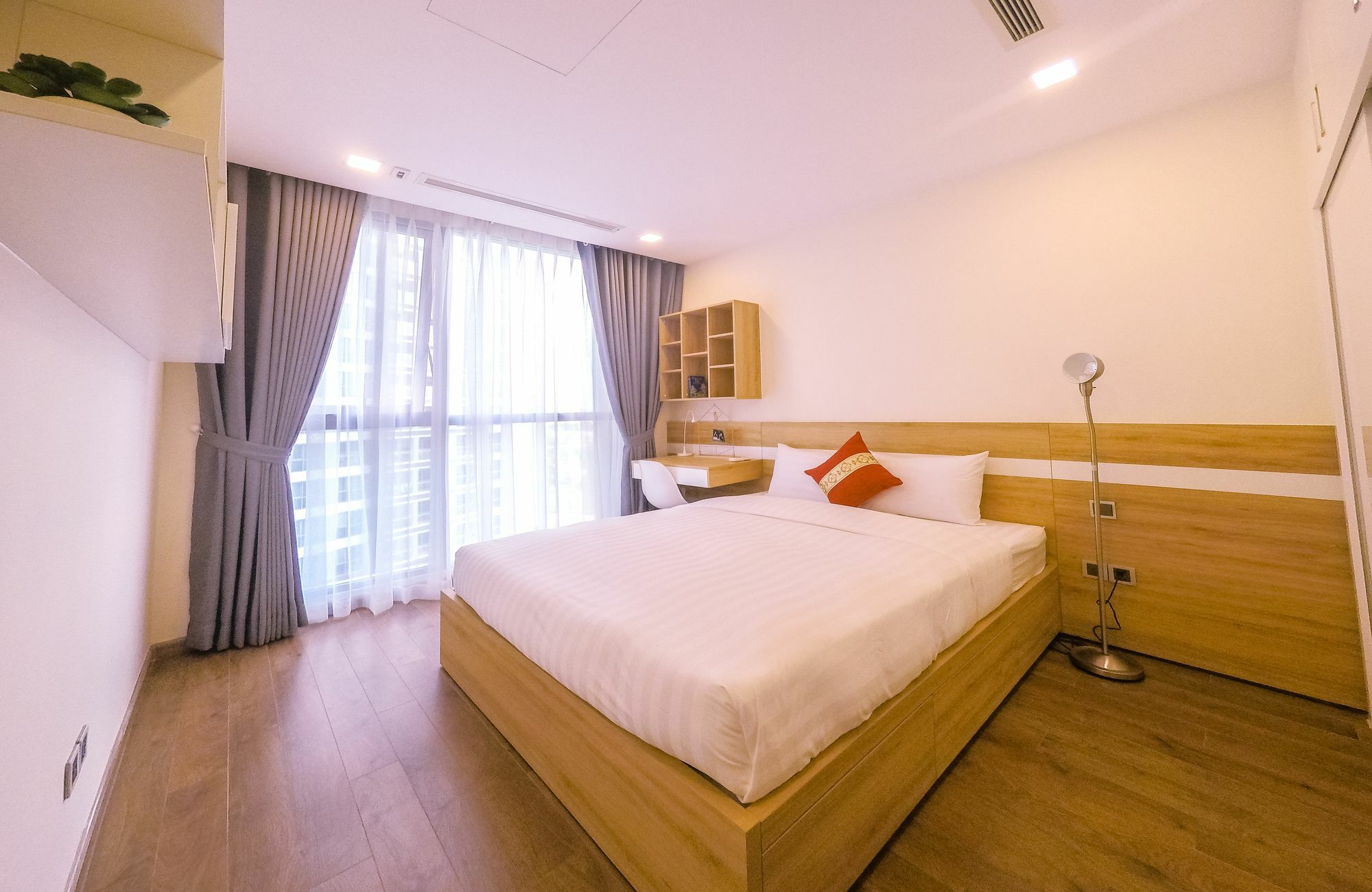 Căn hộ Brilliant Hcmc Service *